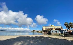 Hoedjiesbaai Hotel